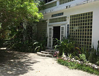 Ocean Pearl Royale Hotel & Cabanas